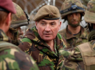 Sir Richard Dannat in uniform