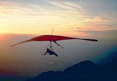 hang gliding